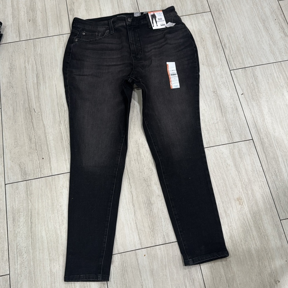 2 pants  Time And Tru High Rise Curvy Skinny Women's size 14 Black Denim Jeans - Picture 5 of 10